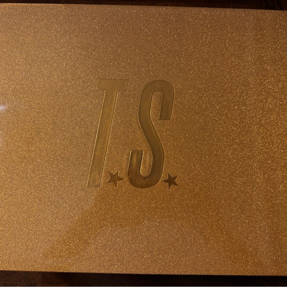 Taylor Swift TS12 Orange Cardigan - Picture 2 of 3